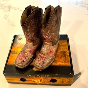 Old west cowgirl boots size 13